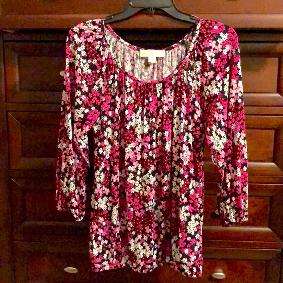 Michael Kors Tops - 🔥😍🔥MICHAEL KORS 3/4 sleeve floral top